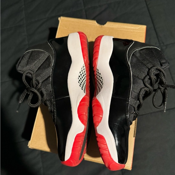 Jordan 11 Bred - Picture 3 of 6